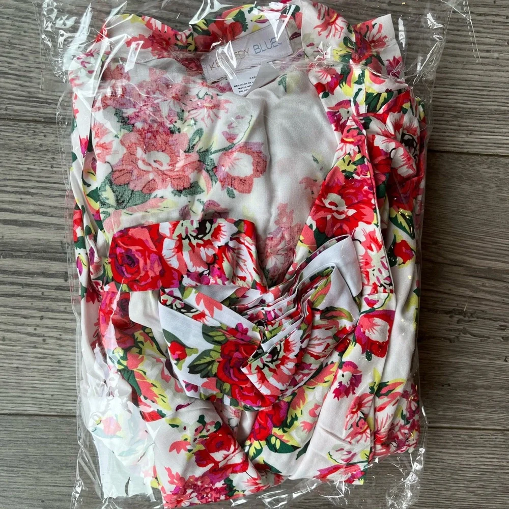 NWT Kennedy Blue Floral Bridesmaid Robe - White Bride
